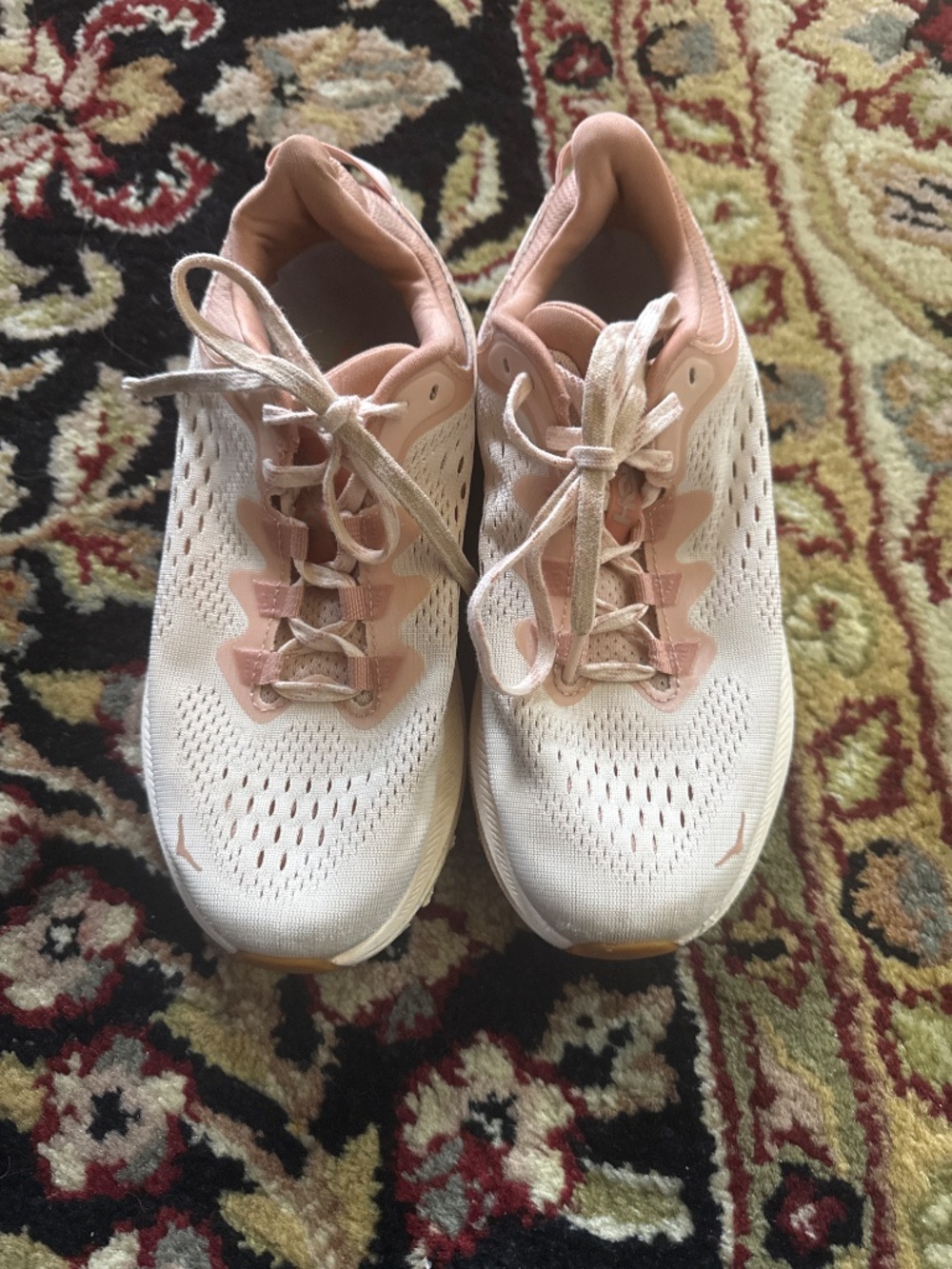 Hoka  lady’s 7.5